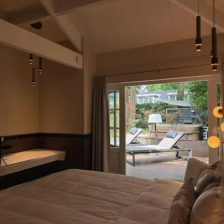 Berg En Bos Met Luxe Jacuzzi