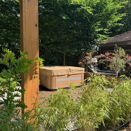 Berg En Bos Met Luxe Jacuzzi Apeldoorn