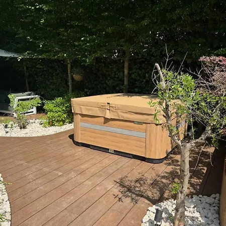 Gæstehus Berg En Bos Met Luxe Jacuzzi