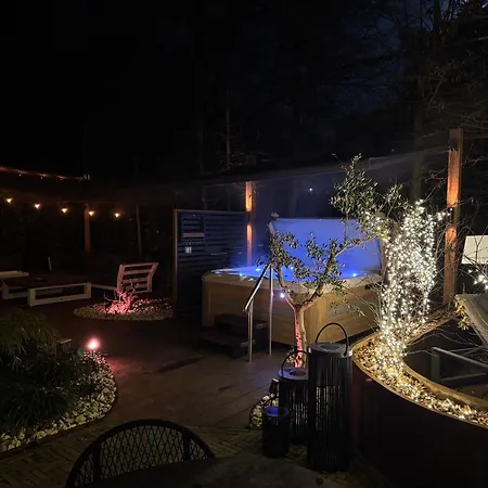 Maison d'hôtes Berg En Bos Met Luxe Jacuzzi