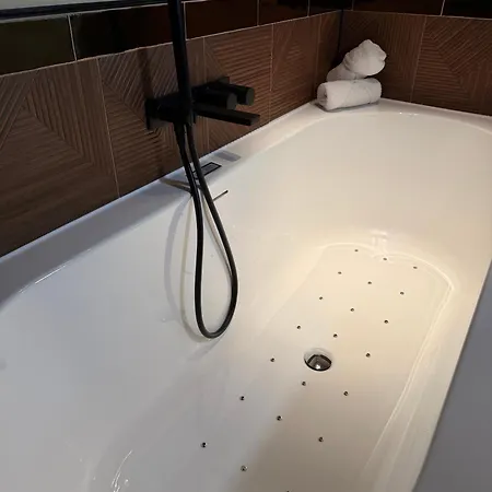 Maison d'hôtes Berg En Bos Met Luxe Jacuzzi