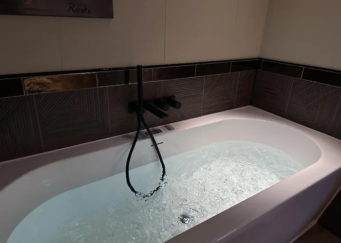 Berg En Bos Met Luxe Jacuzzi 3*