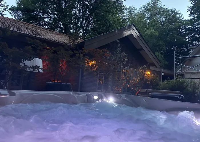 Berg En Bos Met Luxe Jacuzzi Гостевой дом Апелдорн