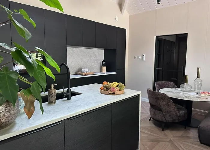 Berg En Bos Met Luxe Jacuzzi Guest house 3*